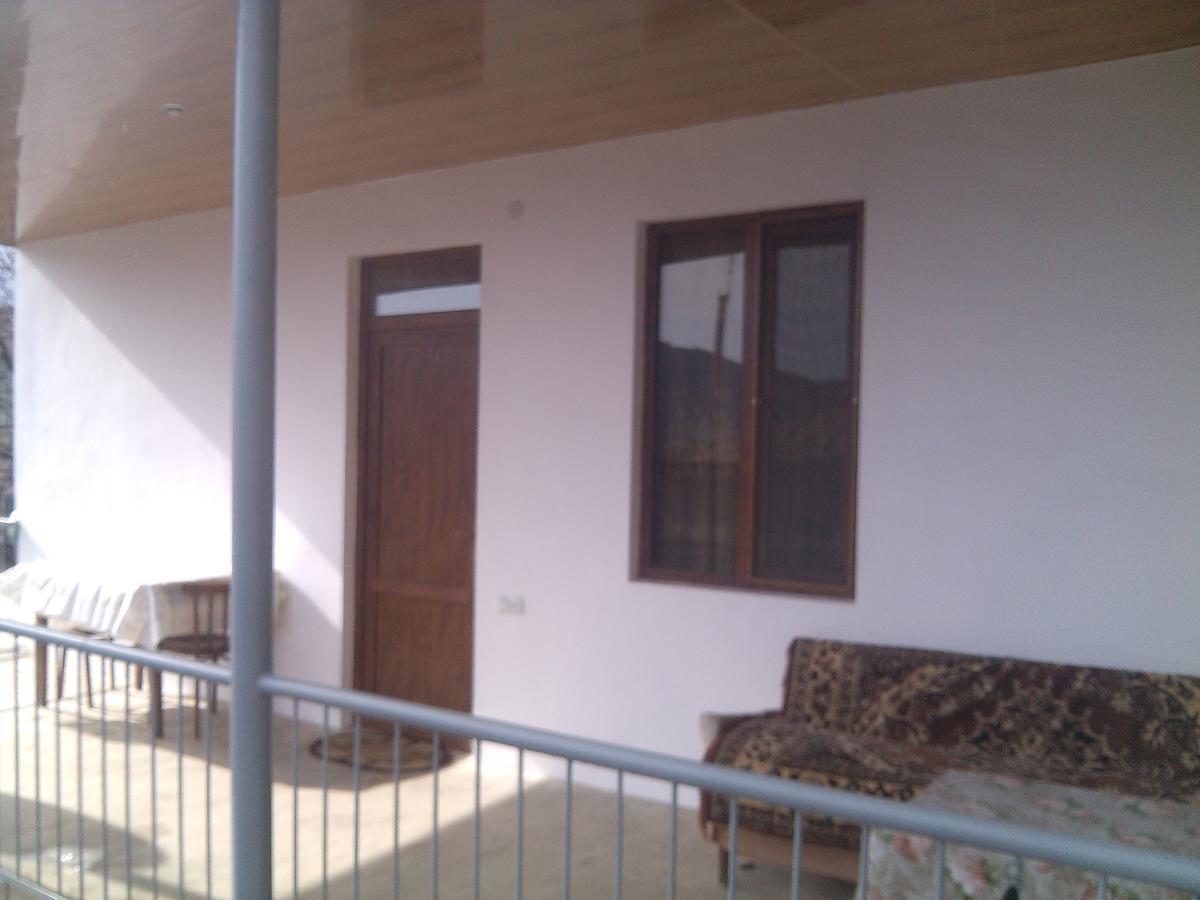 Aida Bed & Breakfast Tat'ev Ngoại thất bức ảnh